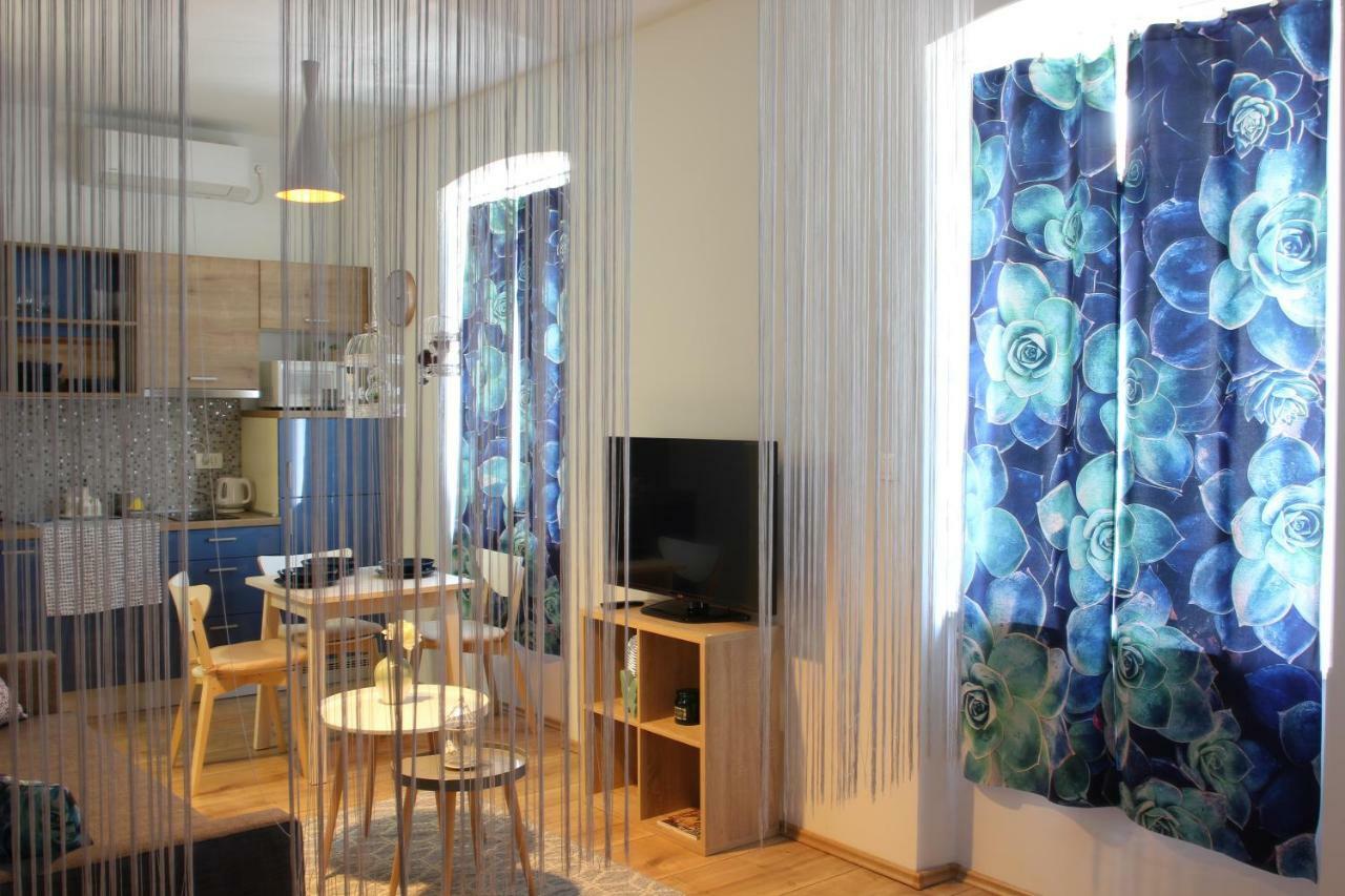 Cozy Apartment In Center Of Fiume Esterno foto