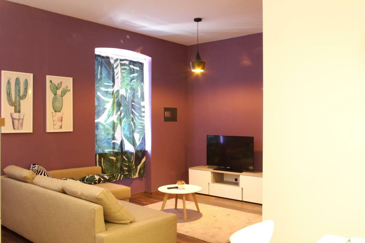 Cozy Apartment In Center Of Fiume Esterno foto